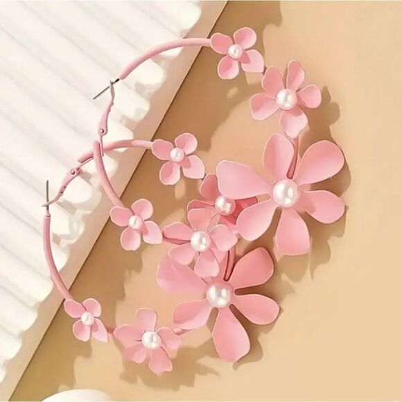 Pink Flower & Pearl Hoop Earrings - Picture 4 of 5